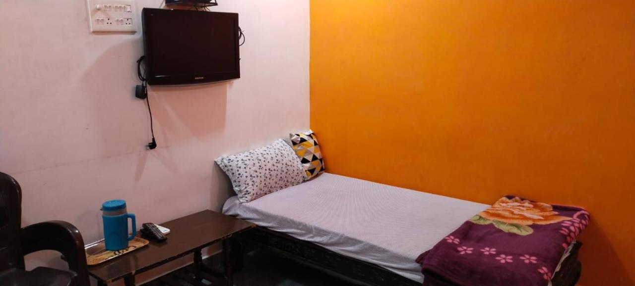 Varun Residency Бадрачалам Екстериор снимка